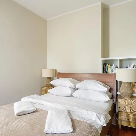 Dworzec Gdanski P&o *