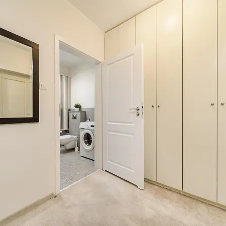 Dworzec Gdanski P&o Apartmán *